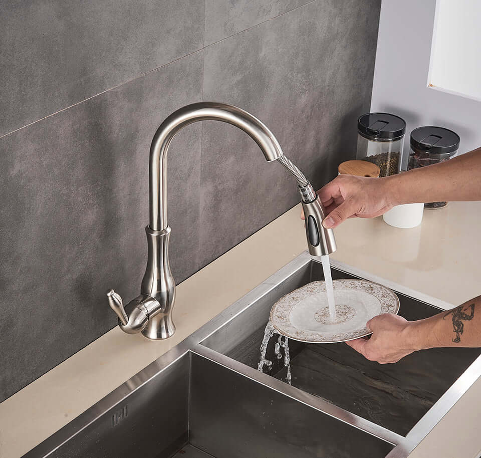 Torneira Gourmet Monocomando com Bica extensiva e Design Neoclássico - Linha Neopearl